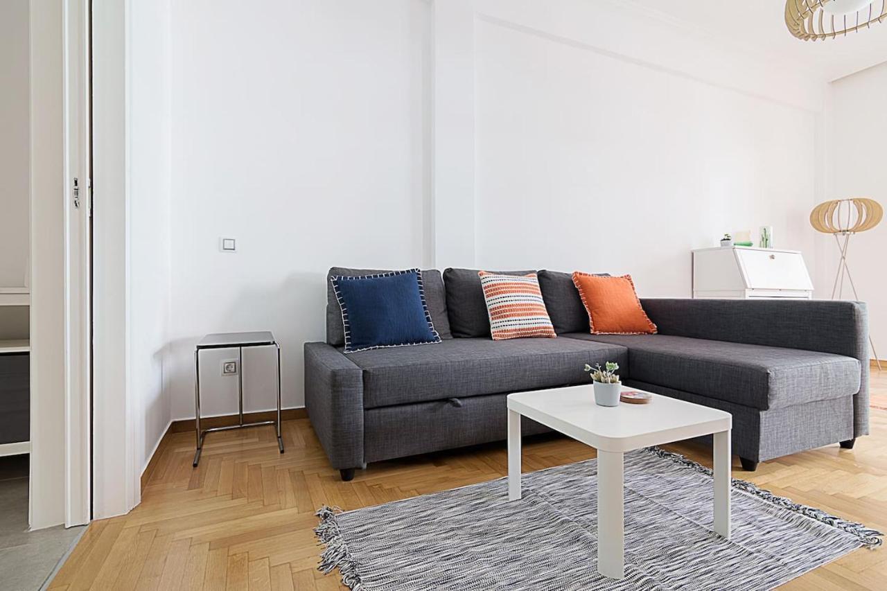 Spacious Two Bedroom Apartment In Central Location Atena Exterior foto