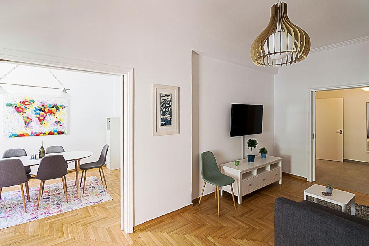 Spacious Two Bedroom Apartment In Central Location Atena Exterior foto