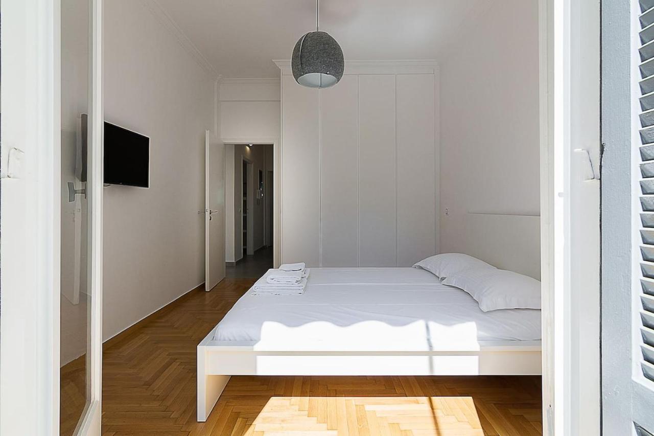 Spacious Two Bedroom Apartment In Central Location Atena Exterior foto