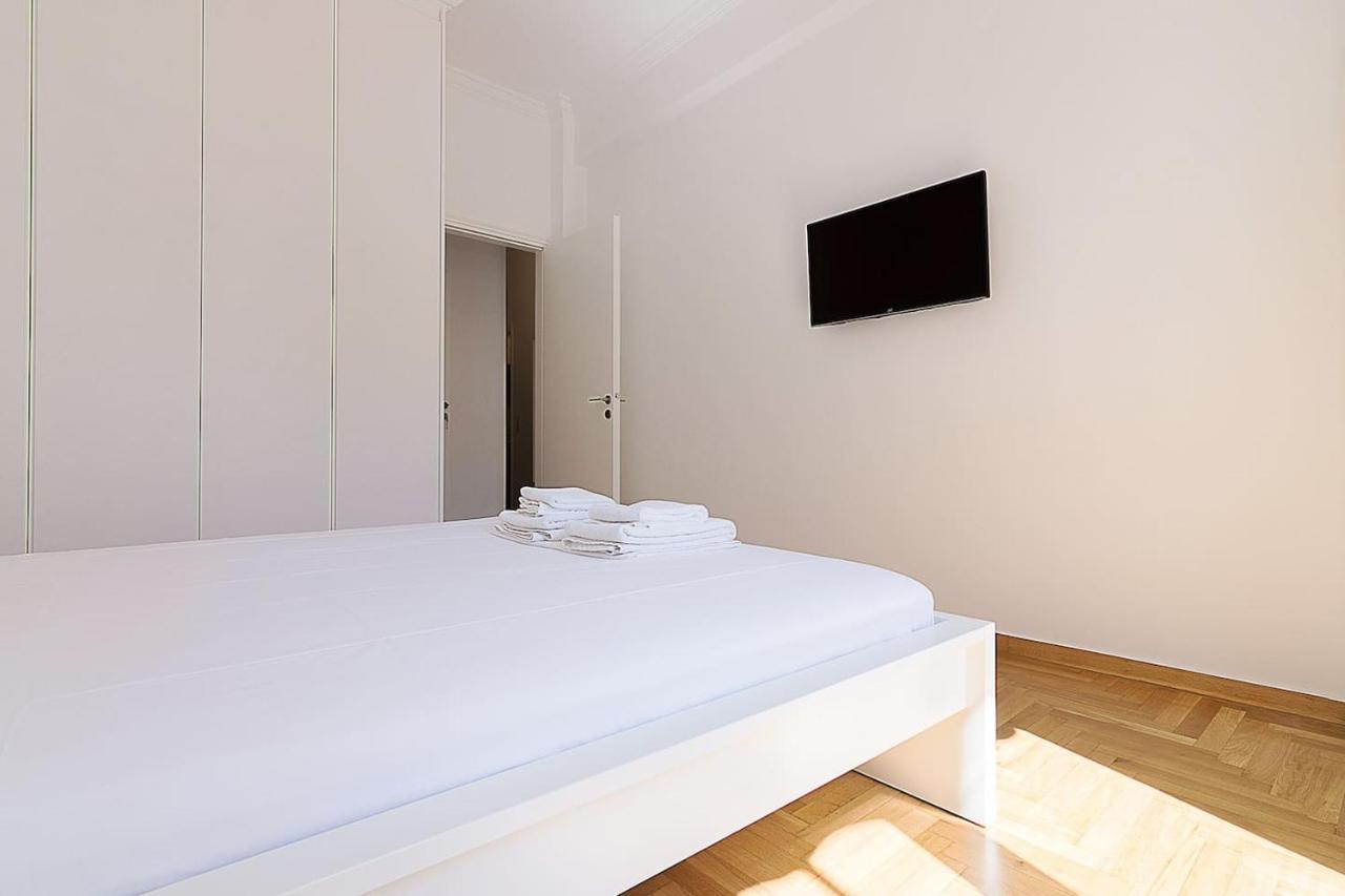 Spacious Two Bedroom Apartment In Central Location Atena Exterior foto
