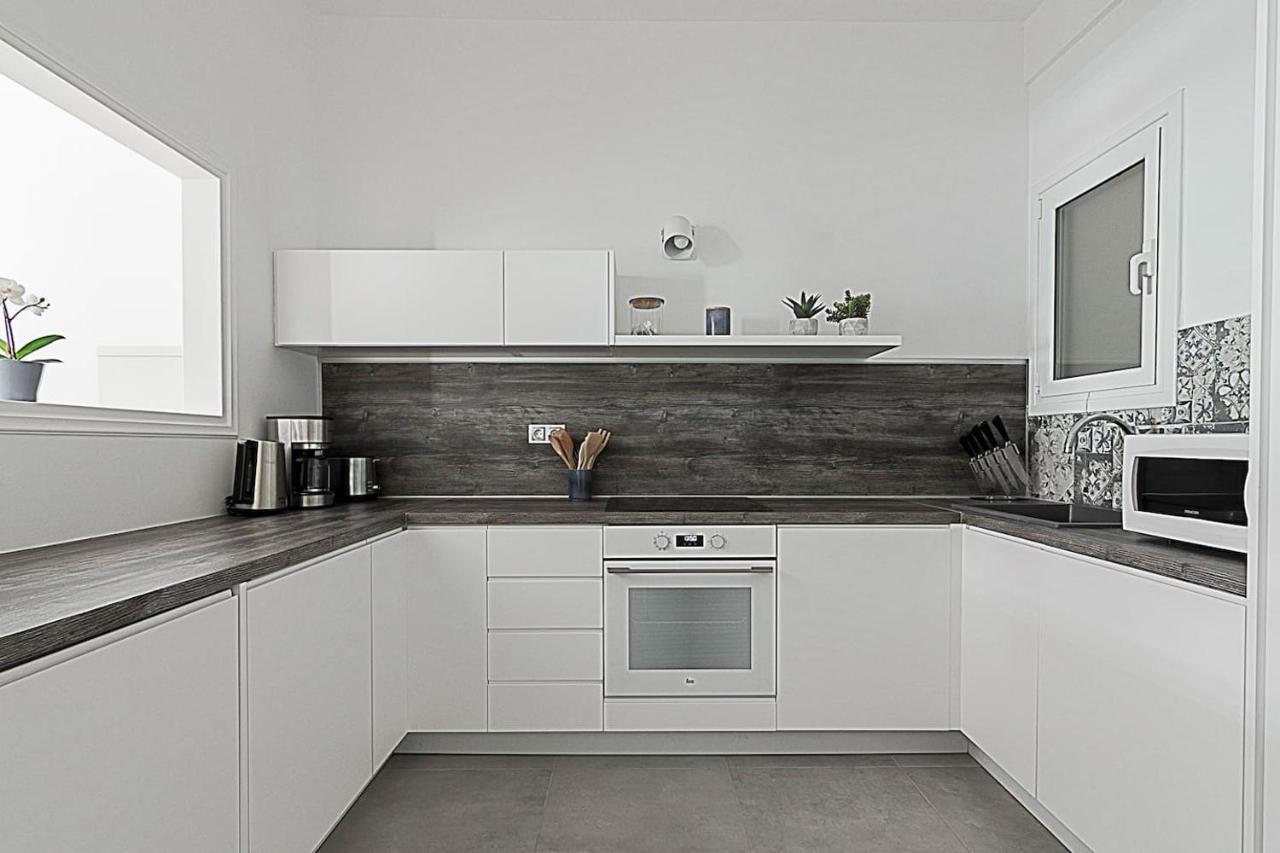 Spacious Two Bedroom Apartment In Central Location Atena Exterior foto