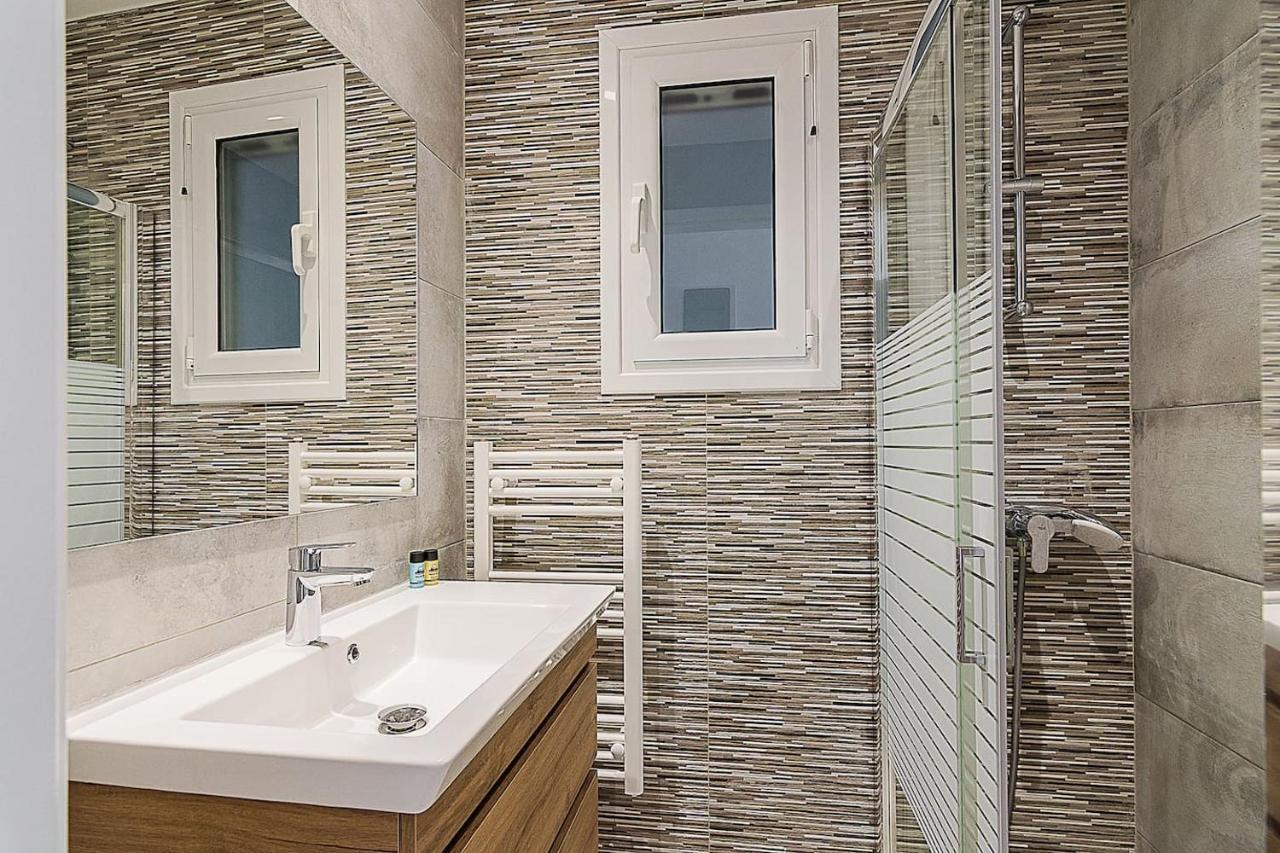Spacious Two Bedroom Apartment In Central Location Atena Exterior foto