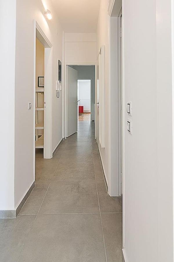 Spacious Two Bedroom Apartment In Central Location Atena Exterior foto