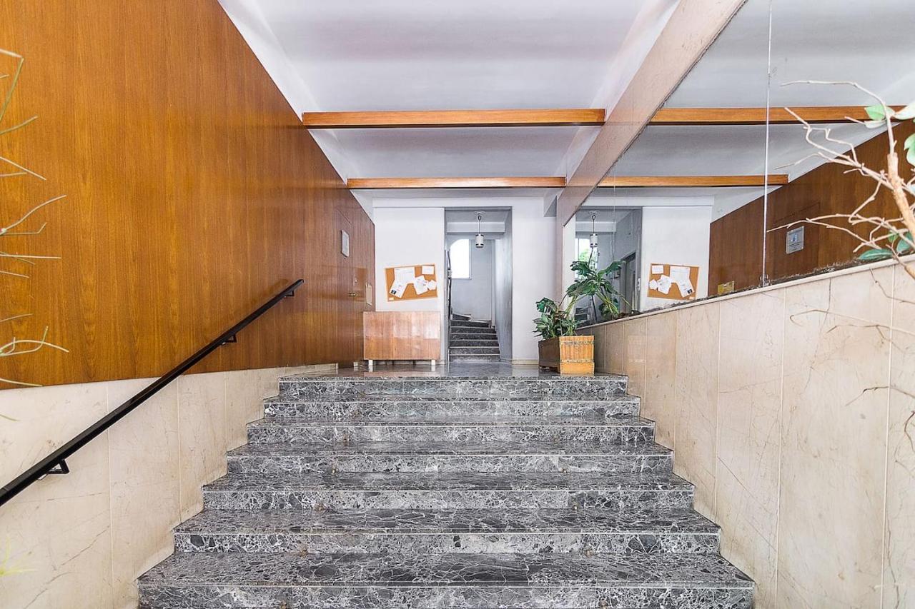 Spacious Two Bedroom Apartment In Central Location Atena Exterior foto